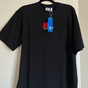 Adidas oversized shirt